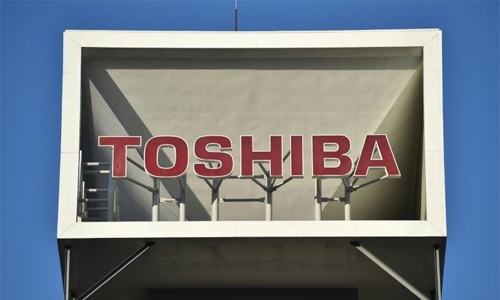 Toshiba chairman quits post over huge losses