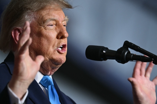 US Warns Foreign Banks Against Doing Business With Iran US Warns Foreign Banks Against Doing Business With Iran