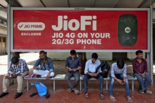 Reliance says TPG to invest $598 million in digital unit Reliance says TPG to invest $598 million in digital unit