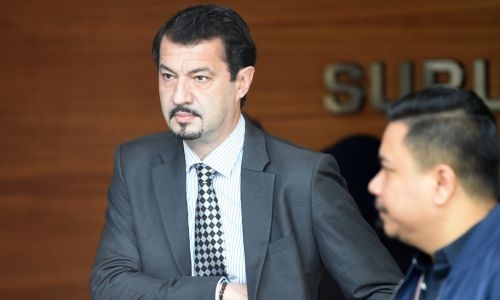 PetroSaudi pair indicted in Switzerland in 1MBD scandal PetroSaudi pair indicted in Switzerland in 1MBD scandal