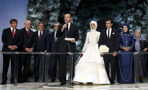 Turkey military defends top general's attendance at Erdogan marriage