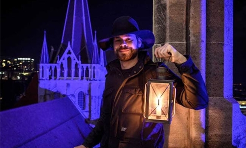 Making history come alive! Making history come alive!