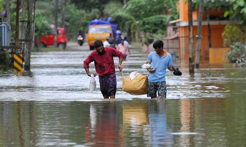 Kerala flood toll hits 445