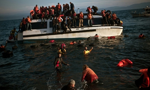 Up to 100 missing in two Mediterranean shipwrecks: UN