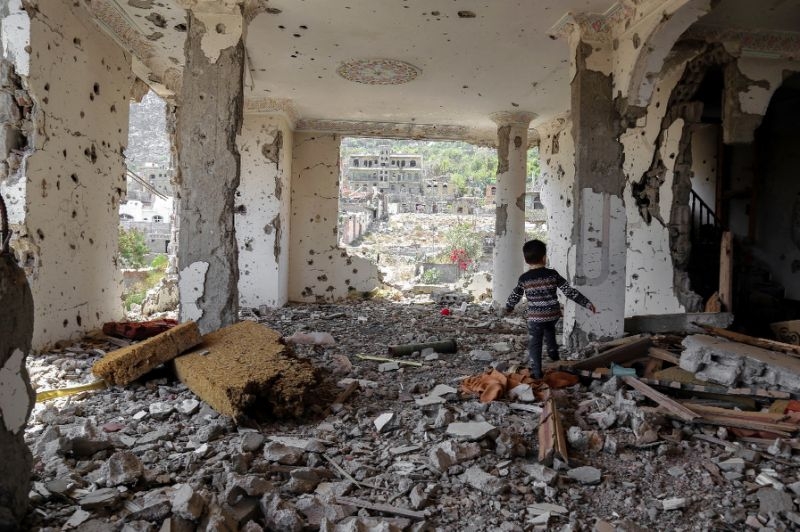 Yemen talks falter before start as rebels stay away