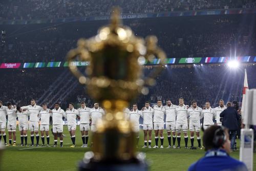 England lost trying to copy All Blacks: Henry