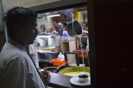 75,000 apply for jobs fetching tea in India