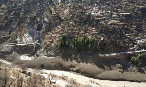 Himalayan glacier breaks in India, triggers flood, 100-150 feared dead