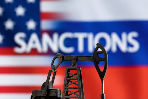 Trump signs Russia sanctions bill into law Trump signs Russia sanctions bill into law