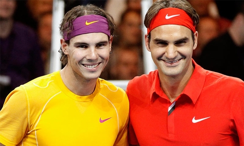 Federer, Nadal stay on track 