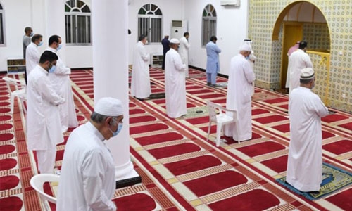 Three more Bahrain mosques closed for Covid-19 violations