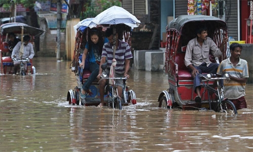 4 killed, 6 missing in India's Gujarat amid monsoon floods 4 killed, 6 missing in India's Gujarat amid monsoon floods