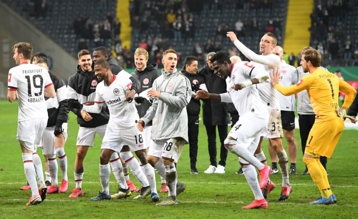 Leverkusen and Frankfurt join Bayern, Saarbruecken in cup semis