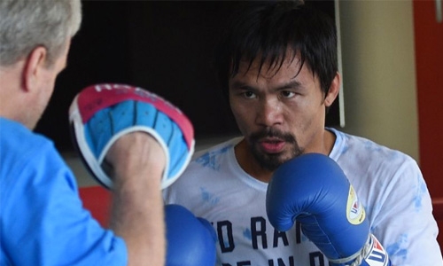 Manny Pacquiao back in talks to fight Jeff Horn