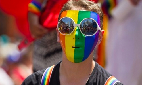 Canada reduces waiting period for gay men to donate blood Canada reduces waiting period for gay men to donate blood