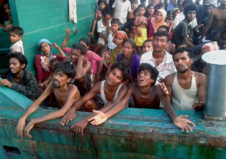 Malaysia, Indonesia to stop turning away migrant boats Malaysia, Indonesia to stop turning away migrant boats