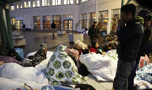 Sweden opens murder probe over death in refugee centre brawl