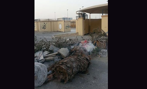 Vandals block roads to school Vandals block roads to school