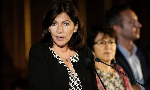 Paris mayor wants to create refugee camp Paris mayor wants to create refugee camp