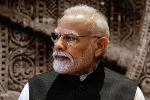 Modi warns of dangers as heatwave grips India