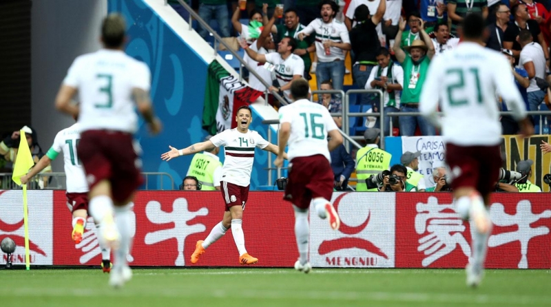 Vela and Hernandez goals lead Mexico to consecutive wins, Hernandez first Mexican to score 50 goals