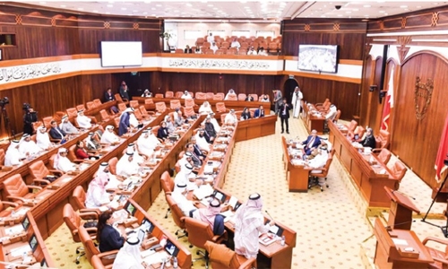 Lawmakers in call to reserve govt jobs ‘only for Bahrainis’ 