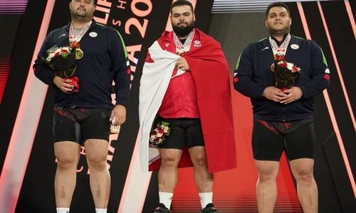 Bahrain strike gold, set new records in Asian weightlifting Bahrain strike gold, set new records in Asian weightlifting