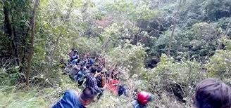 Nepal bus crash leaves 19 dead, 18 injured