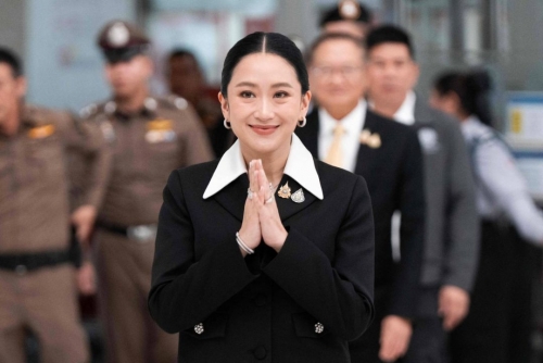 Thailand’s Court Weighs Fate of Suspended PM Thailand’s Court Weighs Fate of Suspended PM