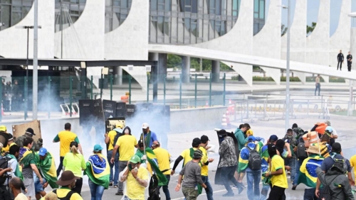 Bolsonaro supporters storm Brazil Congress, presidential palace Bolsonaro supporters storm Brazil Congress, presidential palace