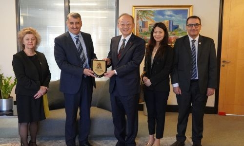 RCSI Medical University of Bahrain discusses collaboration with the Taipei Trade Office