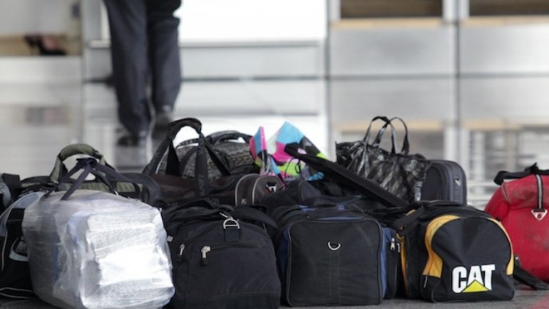 Russia’s main airport struggles with luggage pile up