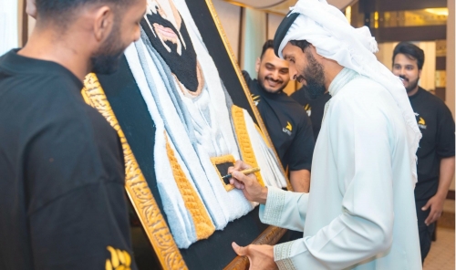 HH Shaikh Nasser Meets Talented Bahraini Youth, Praises Their Creativity HH Shaikh Nasser Meets Talented Bahraini Youth, Praises Their Creativity