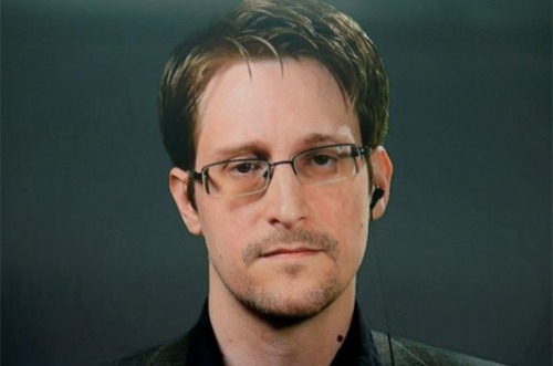 US whistleblower Edward Snowden seeks Russian passport for sake of future son US whistleblower Edward Snowden seeks Russian passport for sake of future son