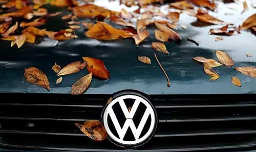 VW says will pay clients' tax rap over carbon emissions VW says will pay clients' tax rap over carbon emissions