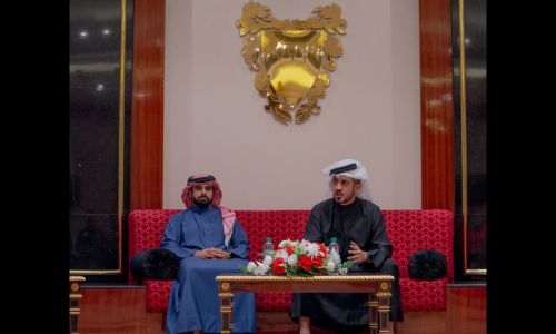 HH Shaikh Khalid meets with team