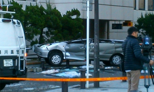Car kills three in fall from 5th floor Japan garage Car kills three in fall from 5th floor Japan garage