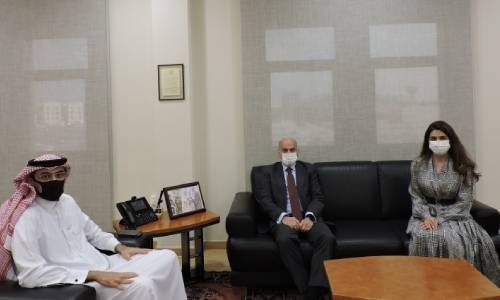 iGA, Smart Way discuss ways to promote smart cities in Bahrain 