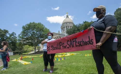 Facing uncertain fall, schools make flexible reopening plans