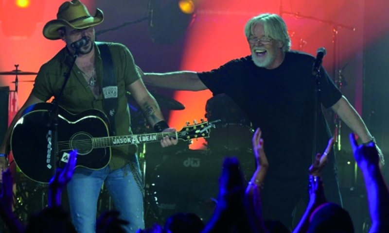 Seger hangs up guitar after half-century career