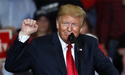 Trump signs immigration order on asylum Trump signs immigration order on asylum