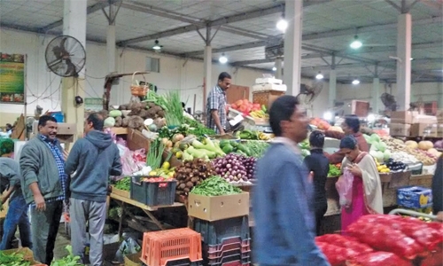 Weekend holiday crashes  sales at Central Market 