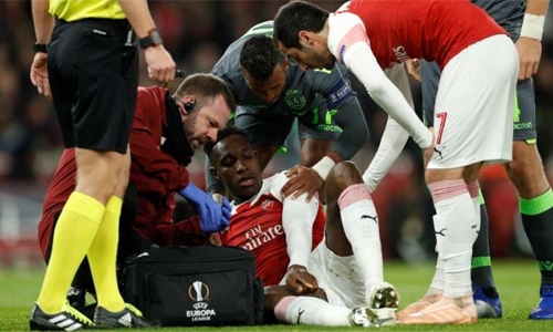 Arsenal’s Welbeck suffers ‘serious injury’