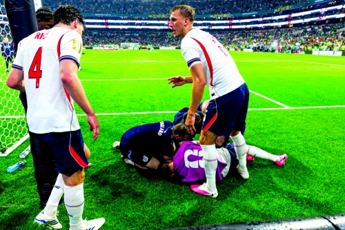 England's Henderson has surgery after freak World Cup arm injury England's Henderson has surgery after freak World Cup arm injury