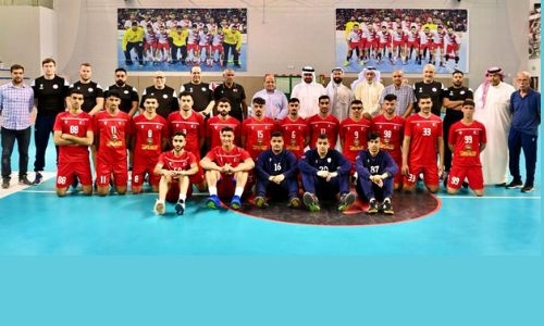 HH Shaikh Isa visits Bahrain junior handball team HH Shaikh Isa visits Bahrain junior handball team