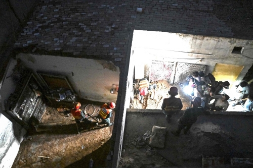14 Children Killed After Roof Collapses at Tutoring Centre in Pakistan 14 Children Killed After Roof Collapses at Tutoring Centre in Pakistan