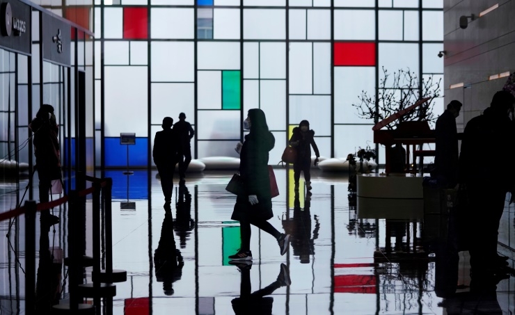 China's foreign trade volume fell by 11 percent China's foreign trade volume fell by 11 percent