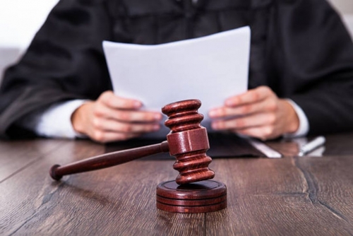 Lawyer in trouble for embezzling client funds