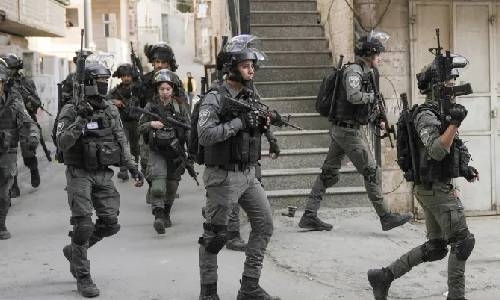 Netanyahu announces plans to arm Israelis after Jerusalem attack