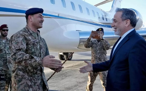 Pakistan's military chief takes lead on US-Iran talks in diplomatic blitz